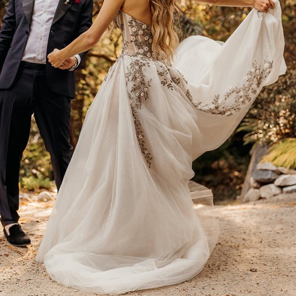 Aelin Couture Wedding Dress - Galia Lahav - Picture 3 of 9